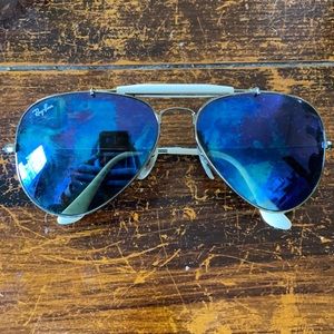 Mirrored Ray Ban Aviators